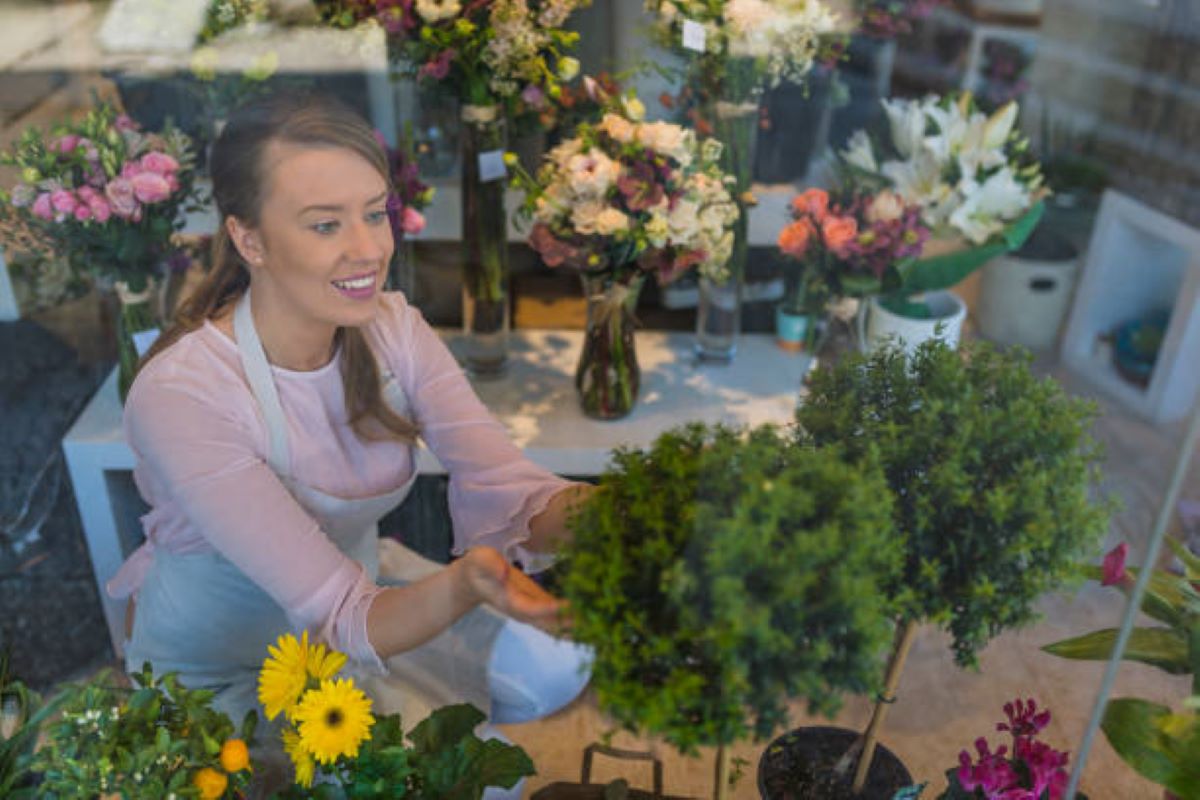 Flower Delivery in Greenwich: Gorgeous Bouquets Delivered to You post thumbnail image